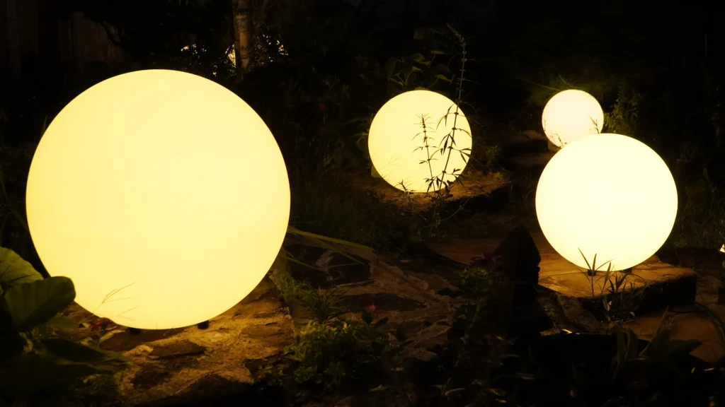 Lampu Bola Taman