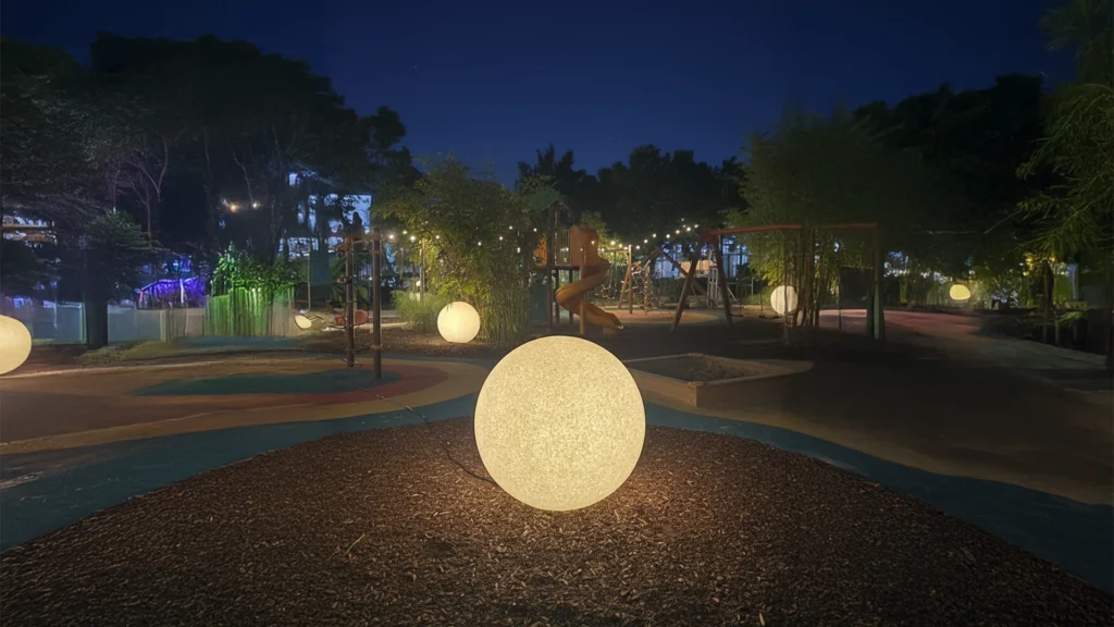 lampu taman bola mars ellogrin