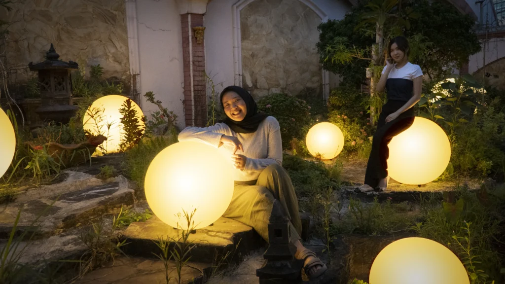 jenis lampu taman bulat ellogrin
