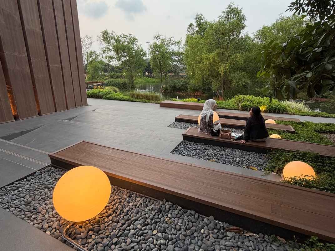 Pemasangan Mars 50 Translucent di Arena Lakeside